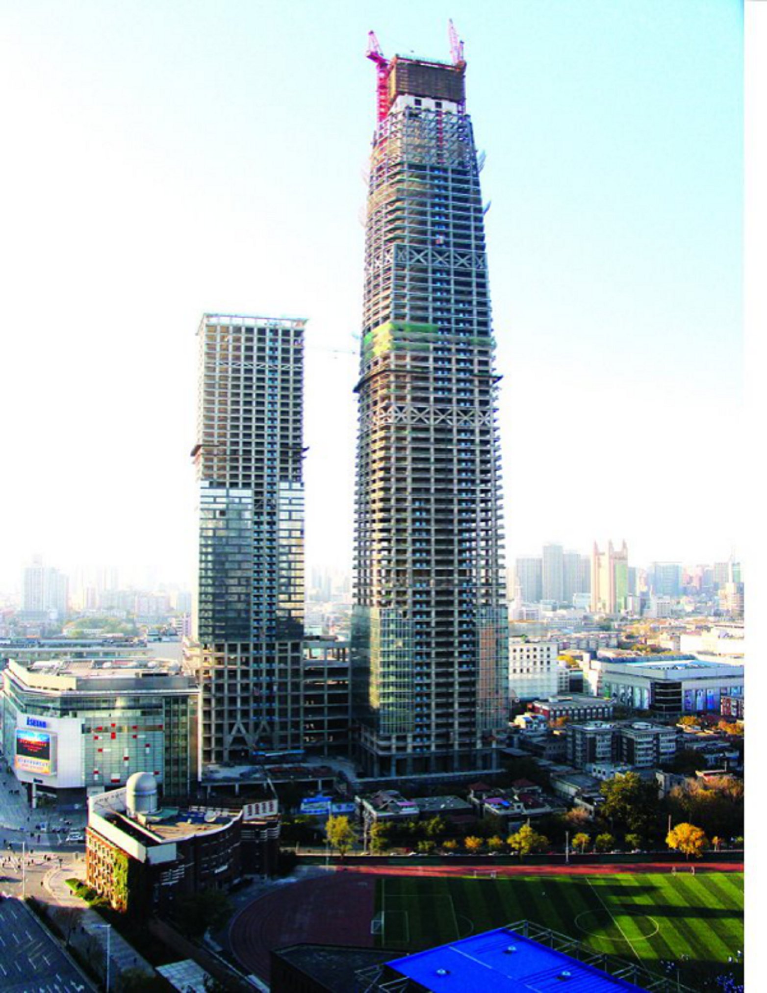  339米——天津現代城（2012年）